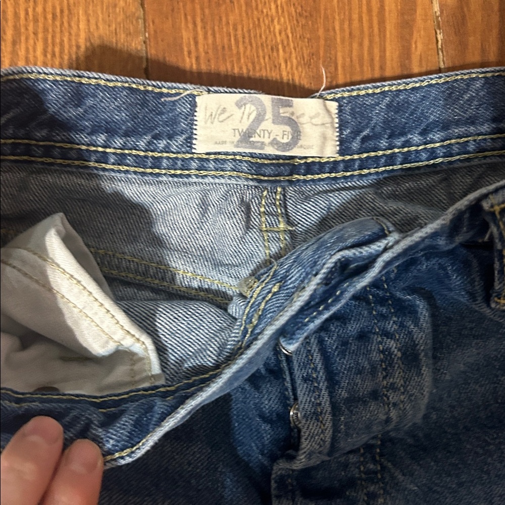 We The Free Blue Cropped Jeans with Frayed Hem - Picture 2 of 8